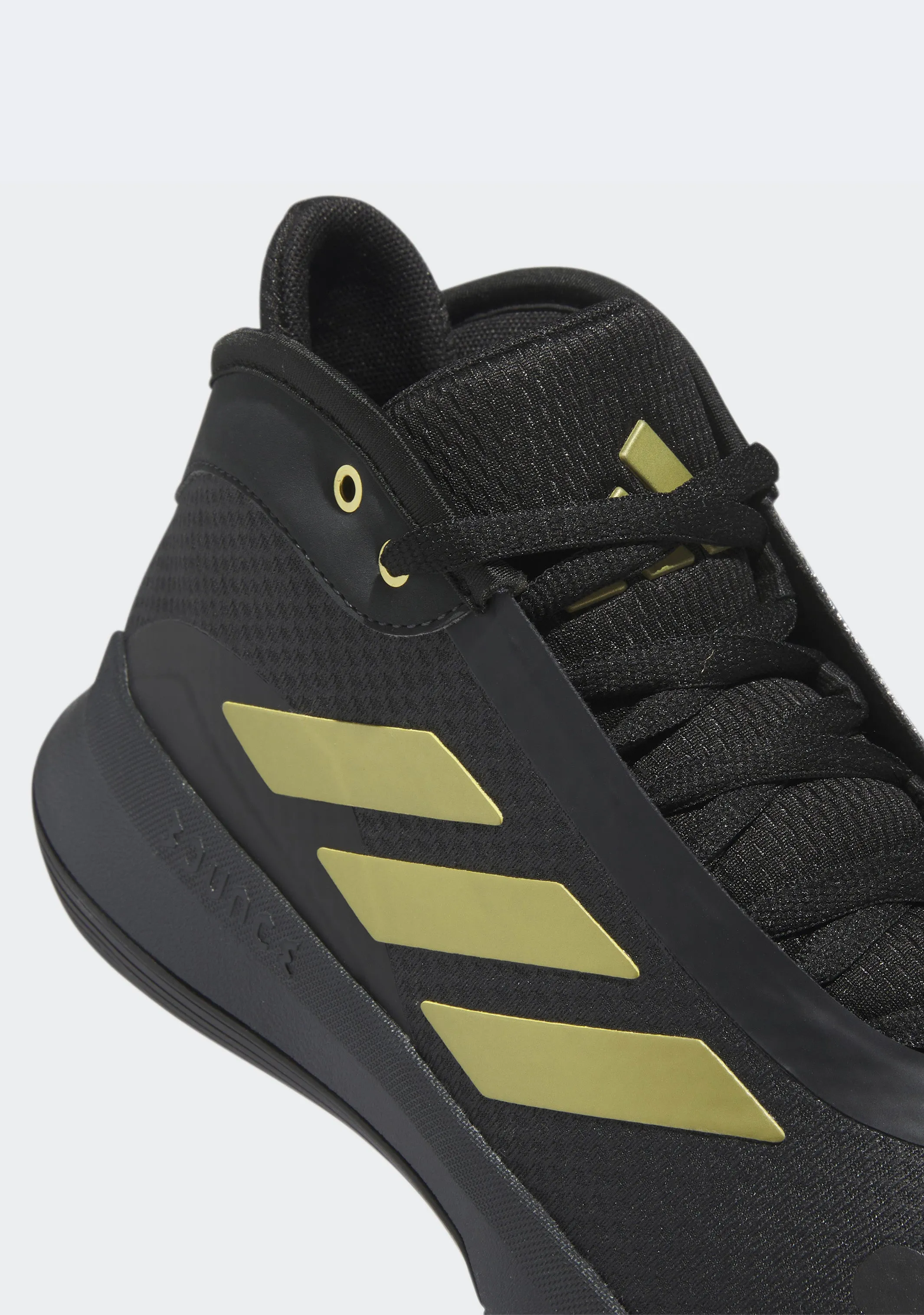 Adidas Men’s Bounce Legends