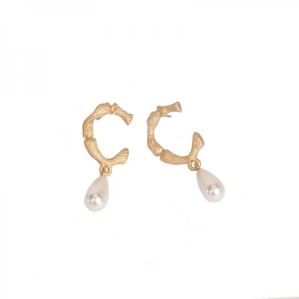 Korea Design Pearl Stud Earrings