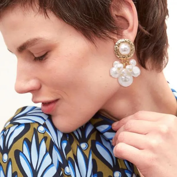 Korea Design Pearl Stud Earrings