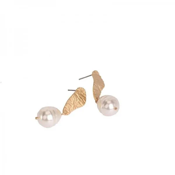 Korea Design Pearl Stud Earrings