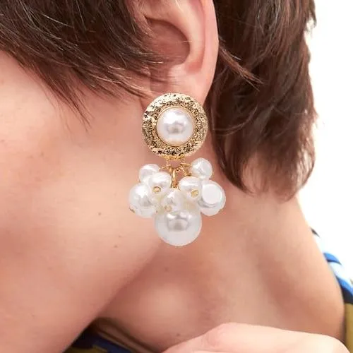 Korea Design Pearl Stud Earrings