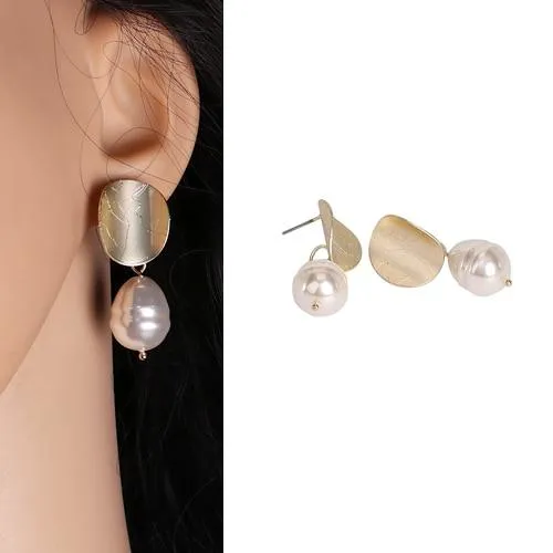 Korea Design Pearl Stud Earrings