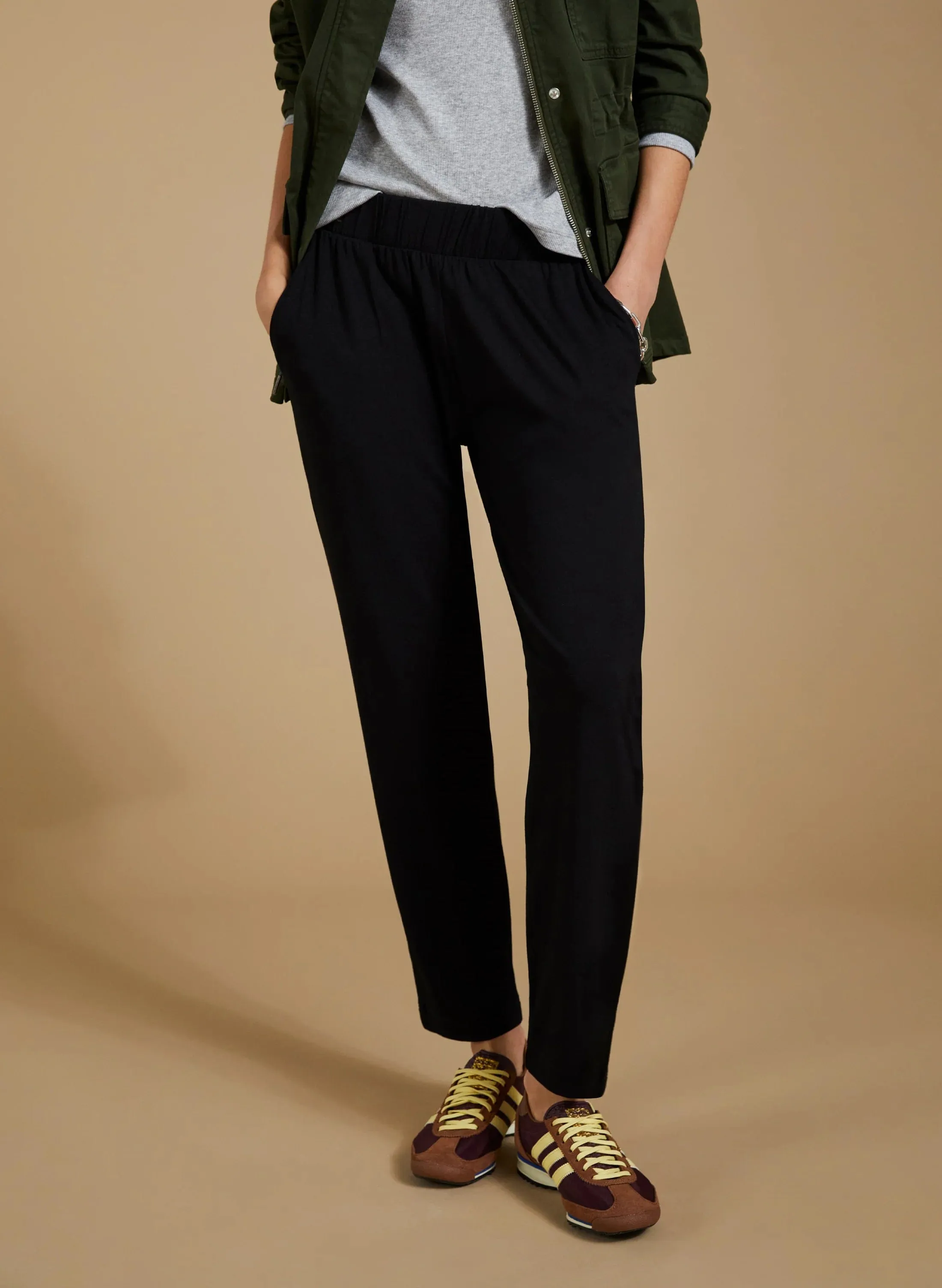 Neath LENZING™ ECOVERO™ Jersey Tapered Trousers | Caviar Black