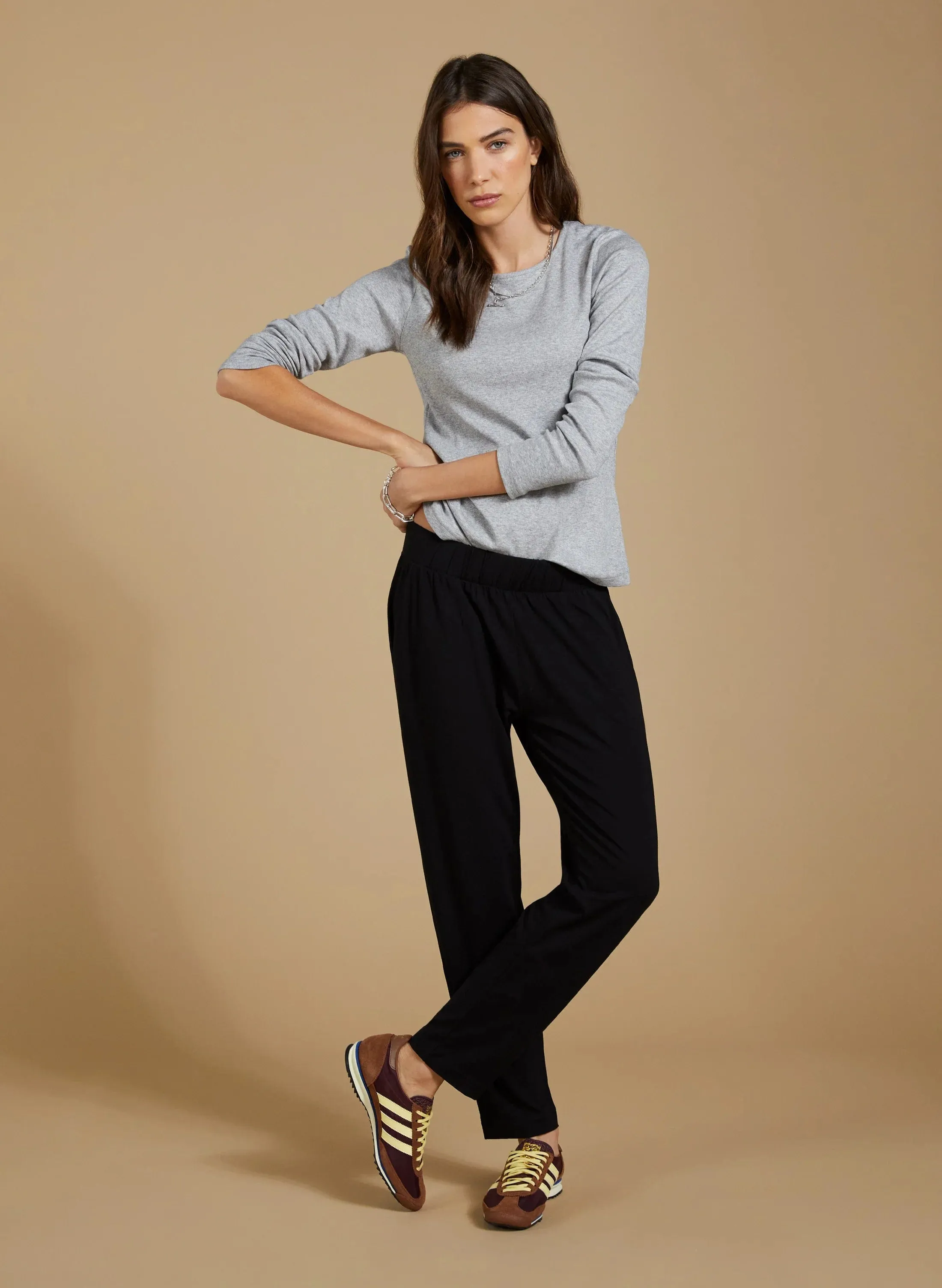 Neath LENZING™ ECOVERO™ Jersey Tapered Trousers | Caviar Black