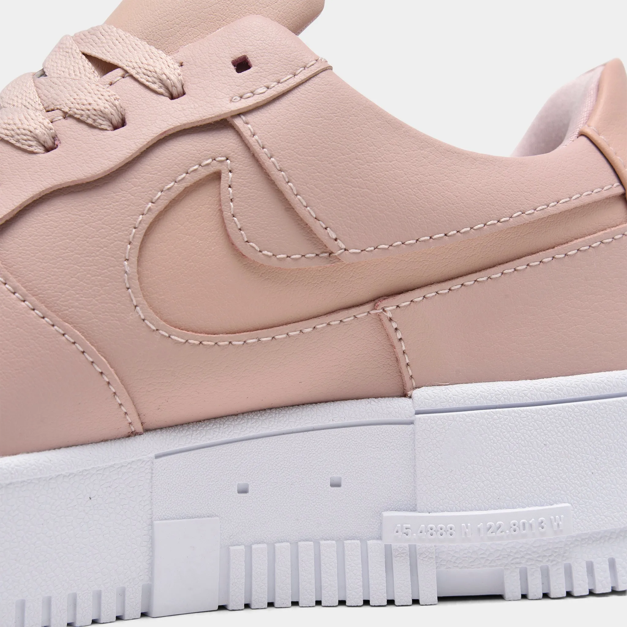 Nike Women's Air Force 1 Pixel Particle Beige / Black