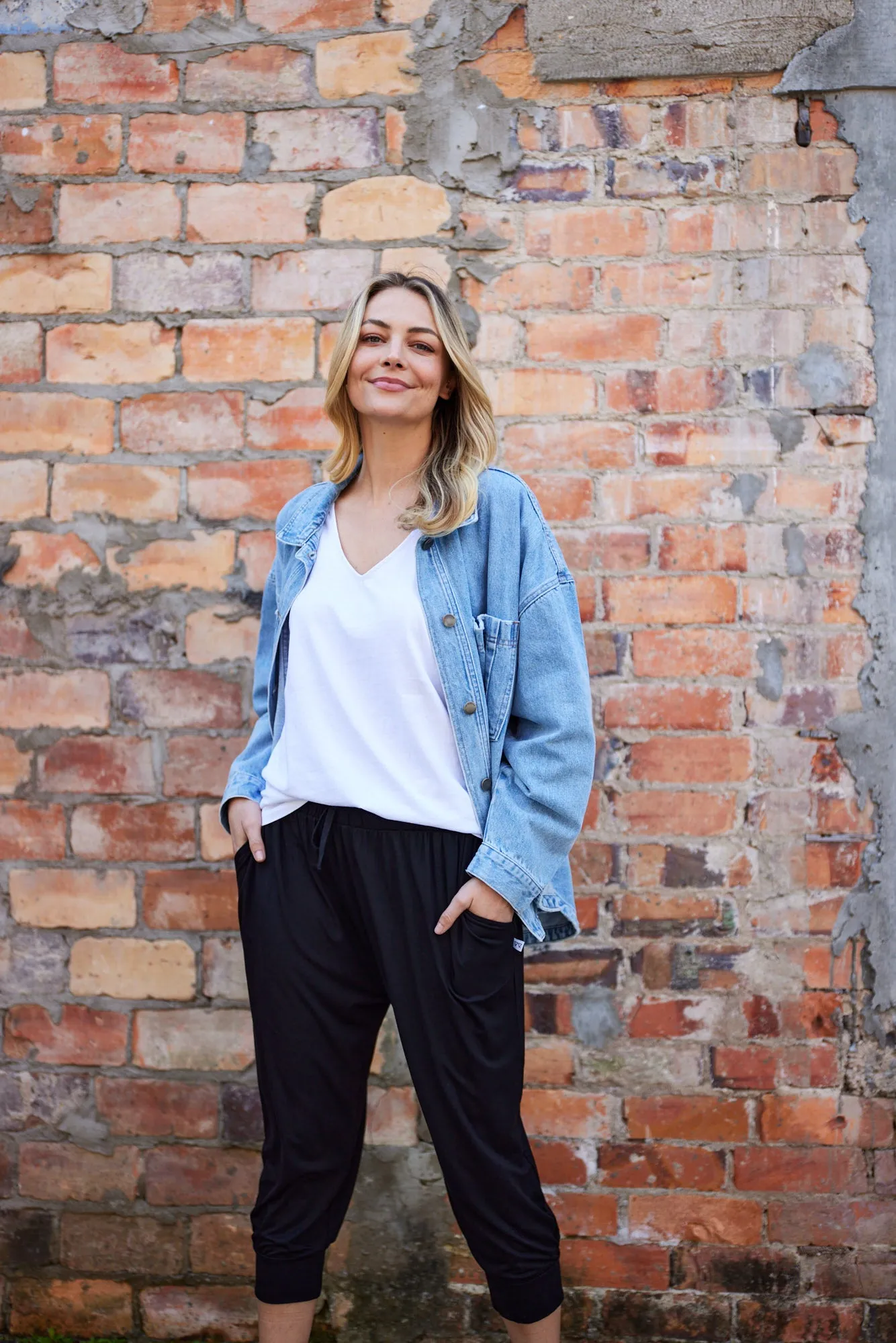 Shine On Essentials Comfort Jogger Black