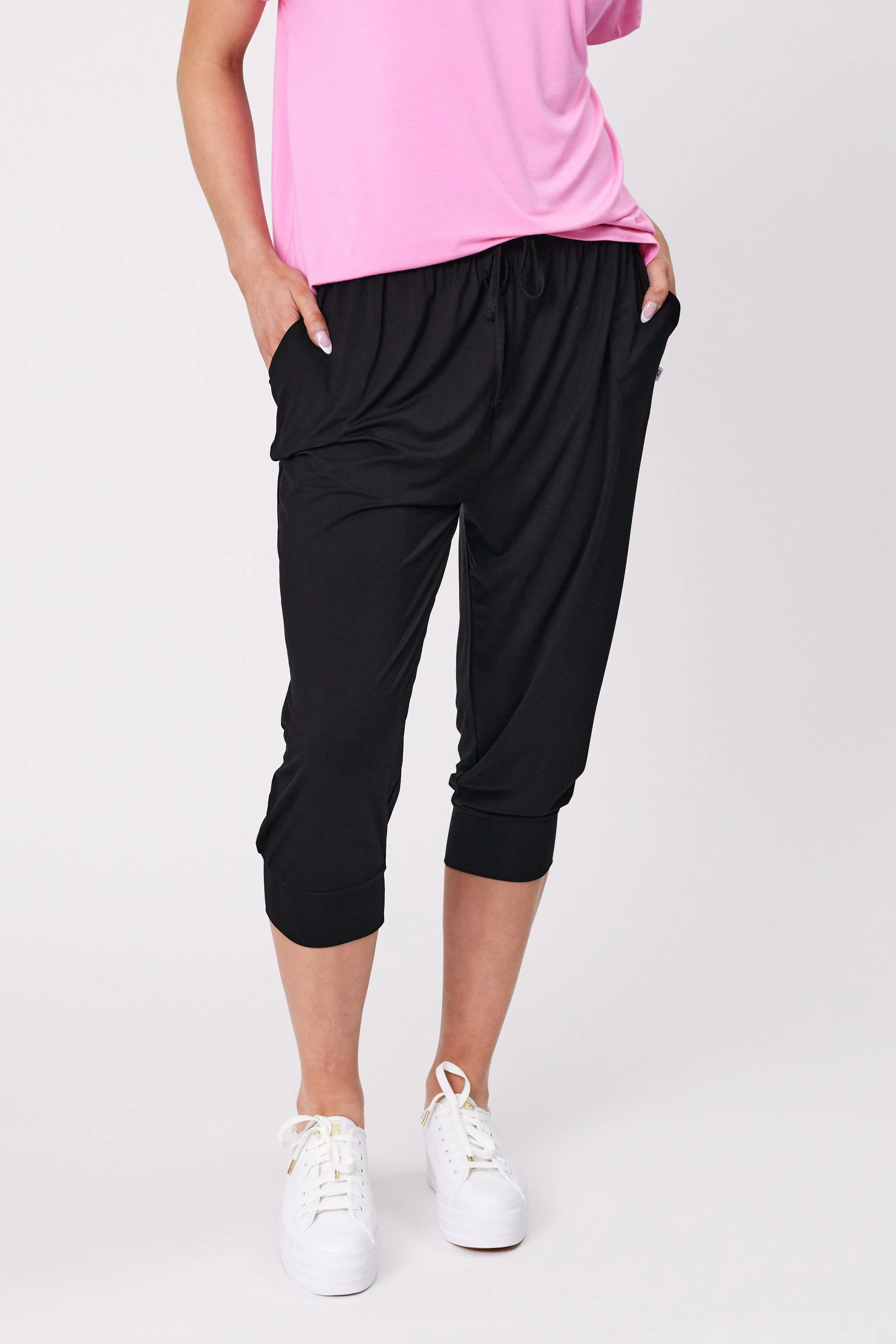 Shine On Essentials Comfort Jogger Black