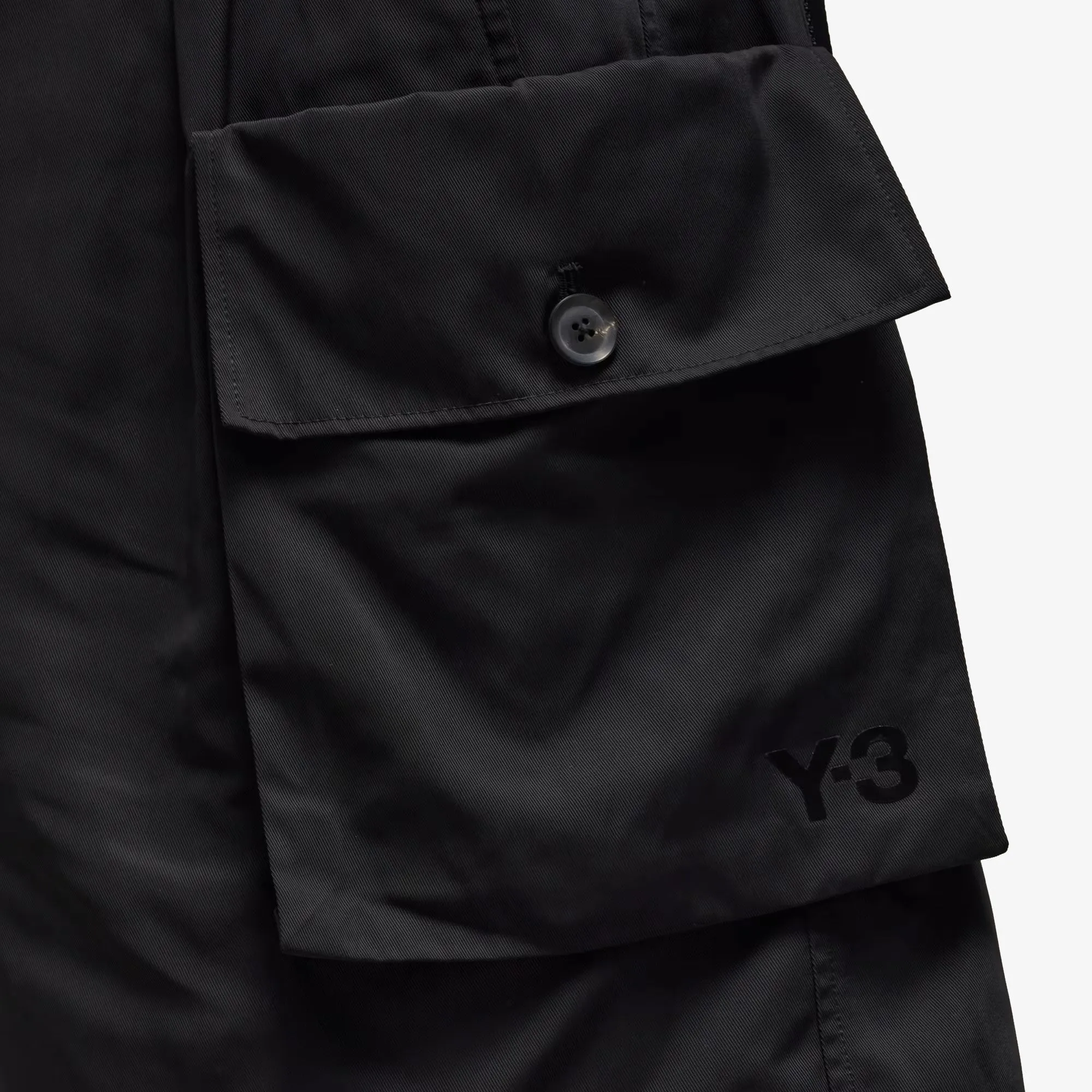 Y-3 | NYLON TWILL SHORTS { BLACK