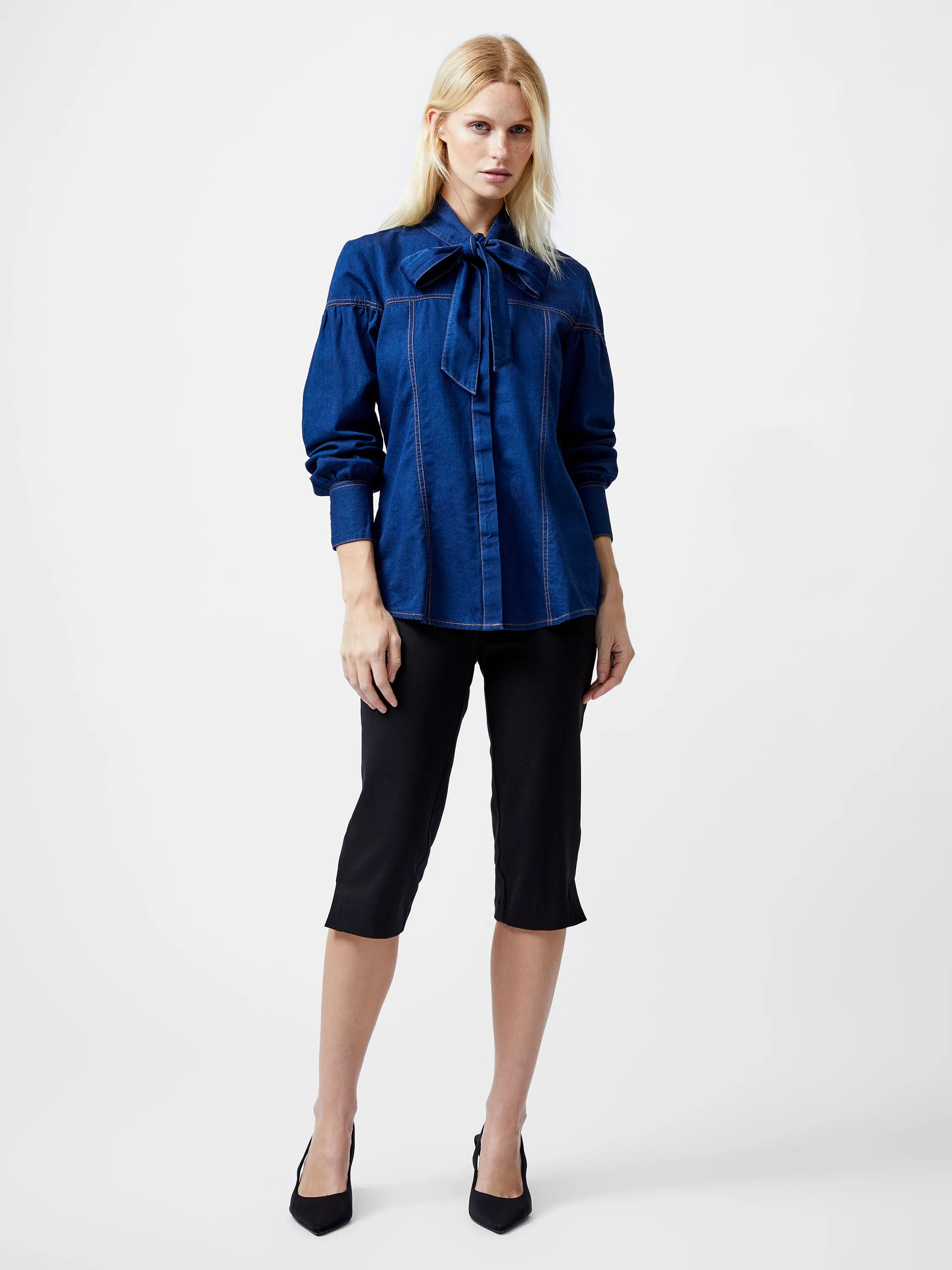Zaves Chambray Tie Neck Button Up Shirt
